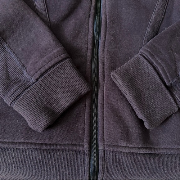 Lululemon Scuba Hoodie - Picture 6 of 6